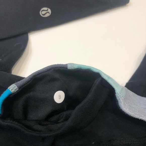 Lululemon Women’s Capri workout pants Size 8 - Picture 3 of 5